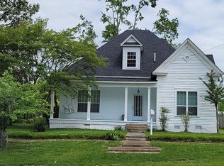306 W Eastport St, Iuka, MS 38852