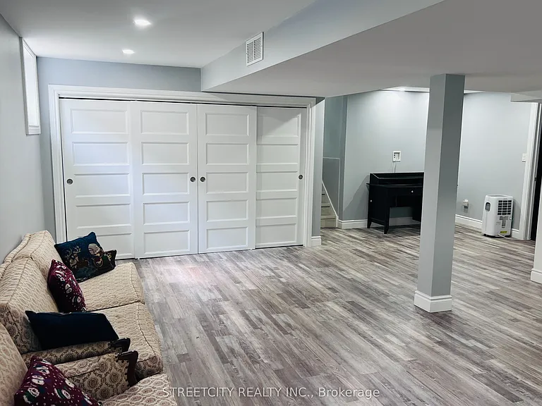 1279 Aldersbrook Rd — Photo 36