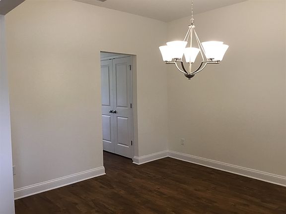 3rd image of 329 Deerfield Glen Dr
