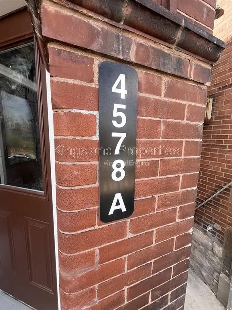 Photo 1 of 10 - 4578 Evans Ave #A - Saint Louis, MO Primary Photo - 4578 Evans Ave #A