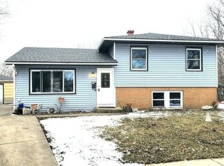 6950 Mulberry St, Hanover Park, IL 60133