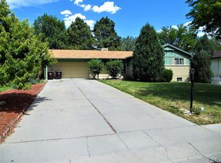 4032 Ridge Dr, Pueblo, CO 81008
