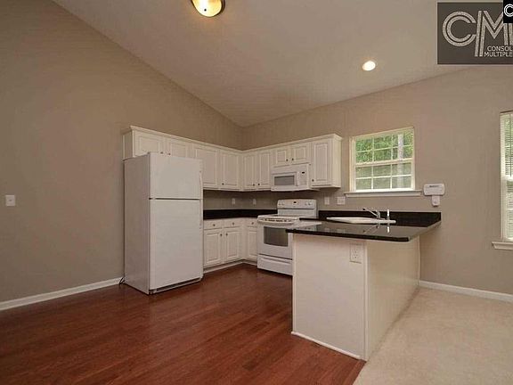 2nd image of 172 Twin Oaks Ln