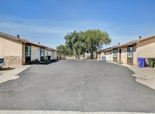 10850 Kiowa Rd, Apple Valley, CA 92308