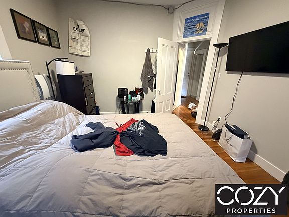 3rd image of 48 John F Kennedy St #16