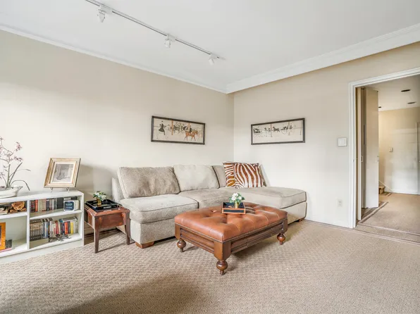 4 East 82nd Street image 20 of 25