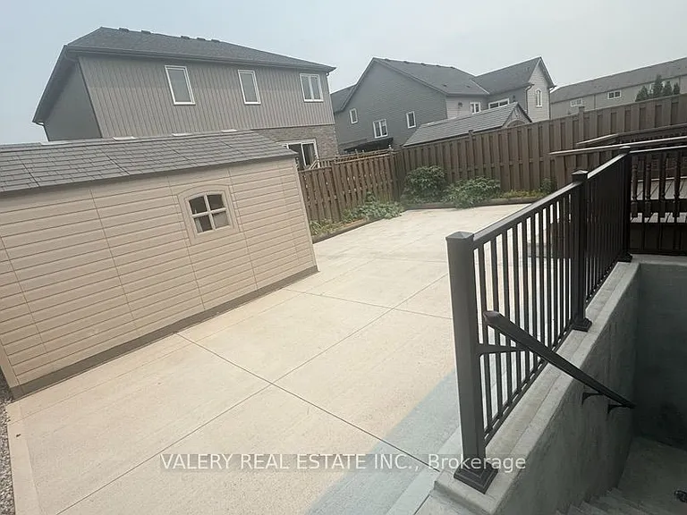 8446 Jennifer Cres #LOWER — Photo 4