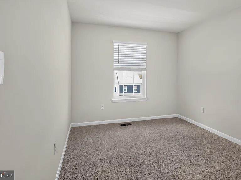 29 Merion Ave — Photo 10