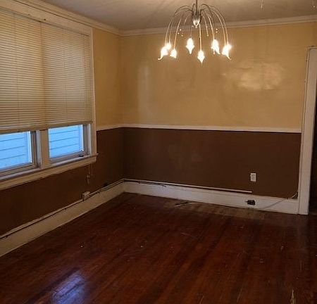 3rd image of 160 Berkshire Pl