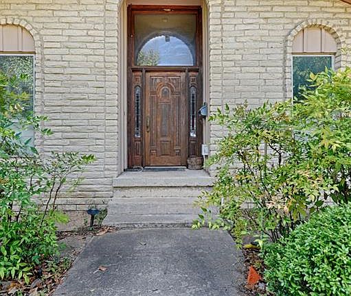 4th image of 9511 Mossridge Dr