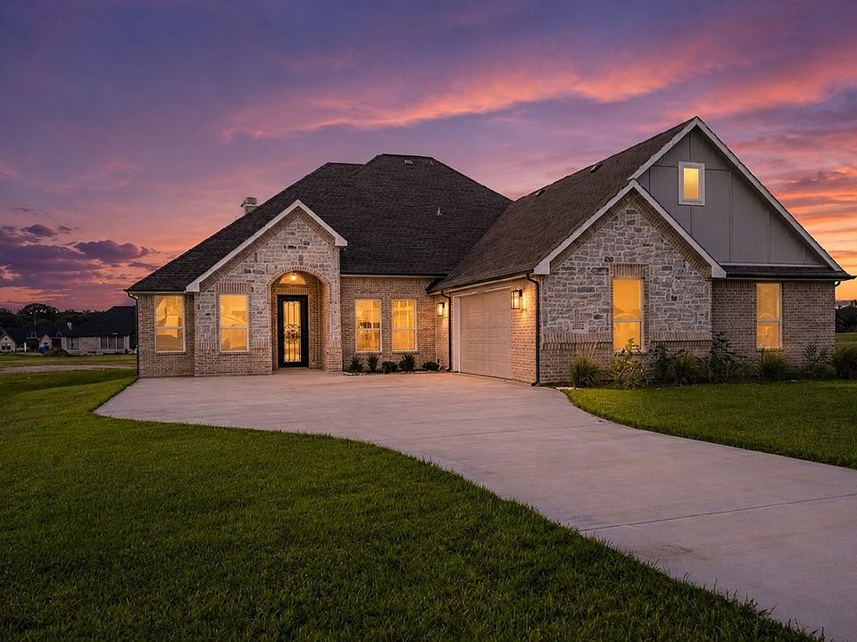 1st image of 1052 Grison Cir