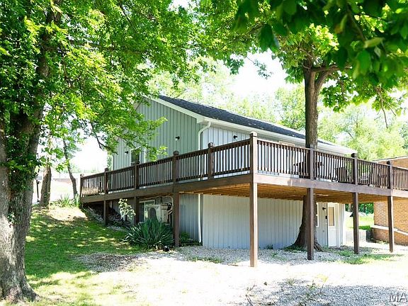 3rd image of 1012 Historic Route 66 W