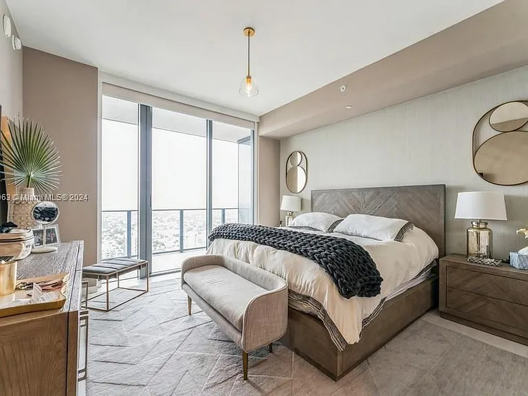 1000 Brickell Plz #Penthouse 5104 — Photo 3