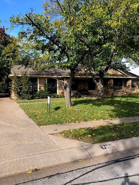 1st image of 2417 Aquaduct Dr