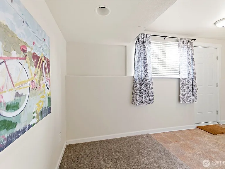 8722 Hamlet Ave S — Photo 10