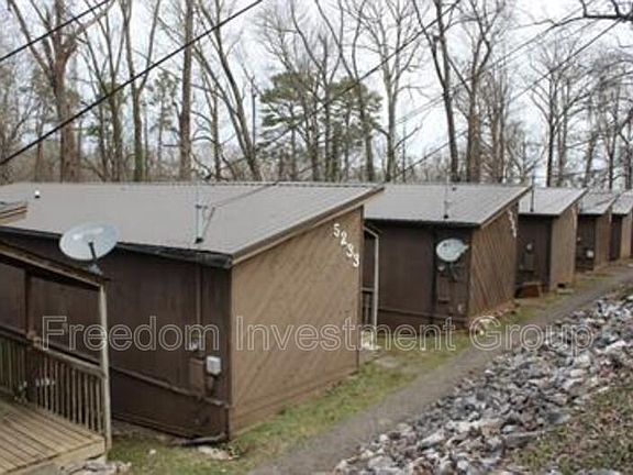 4th image of 5251 Pocahontas Dr