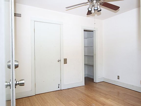 2nd image of 2941 W Girard Ave #1