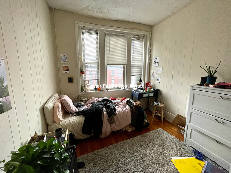 881 Huntington Ave #10 — Photo 6