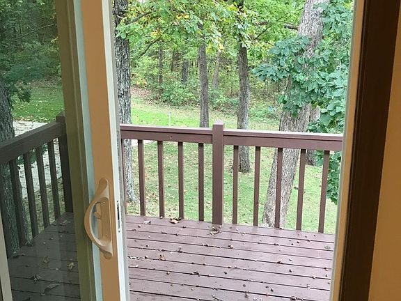 4th image of 5607 Ravenwood Dr #B