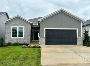 3205 SW Merriam Ct, Lees Summit, MO 64081