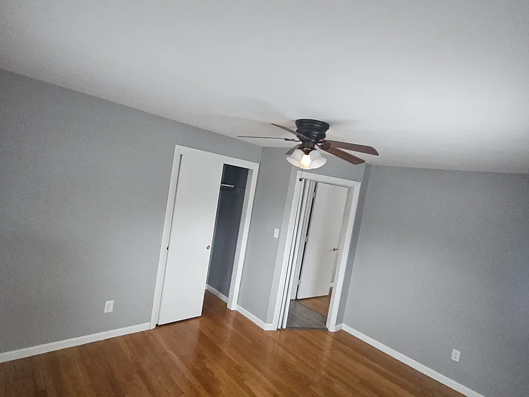 111 McNeil St — Photo 9