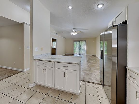 3rd image of 155 Plain View Dr #B