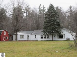 11891 Lund School Rd SW, Fife Lake, MI 49633