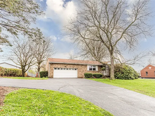 673 S Vanderbilt Rd, Connellsville, PA 15425