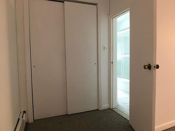 4th image of 220 Park Ave Floor 1