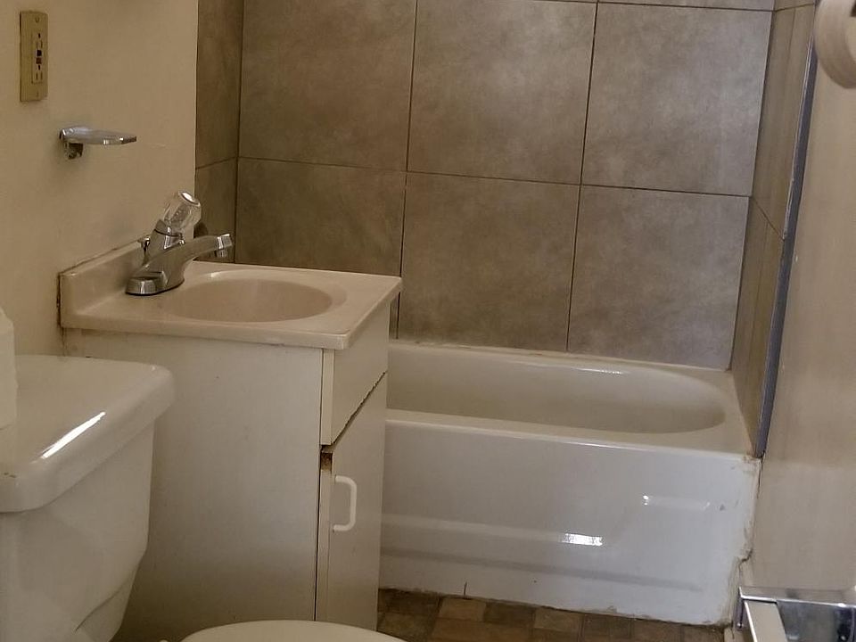 2nd image of 408 W 30th St #1