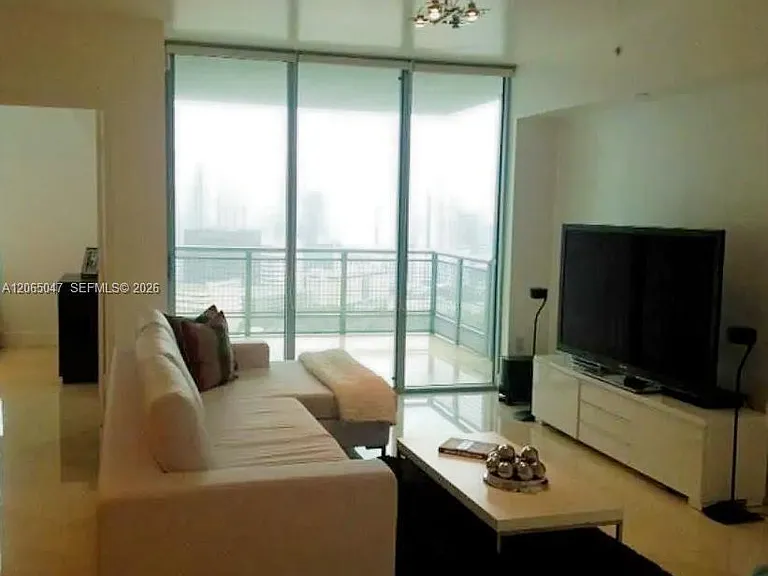 350 S Miami Ave #2904 — Photo 1