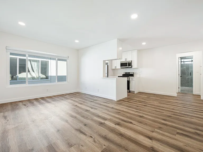3112 S Canfield Ave #7 — Photo 8