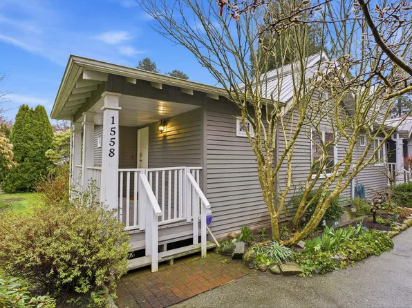 1558 Bowser Ave, North Vancouver, BC V7P 2Y3