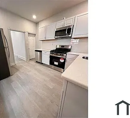 3 bed, 1068 sqft, $1,590 — Photo 3