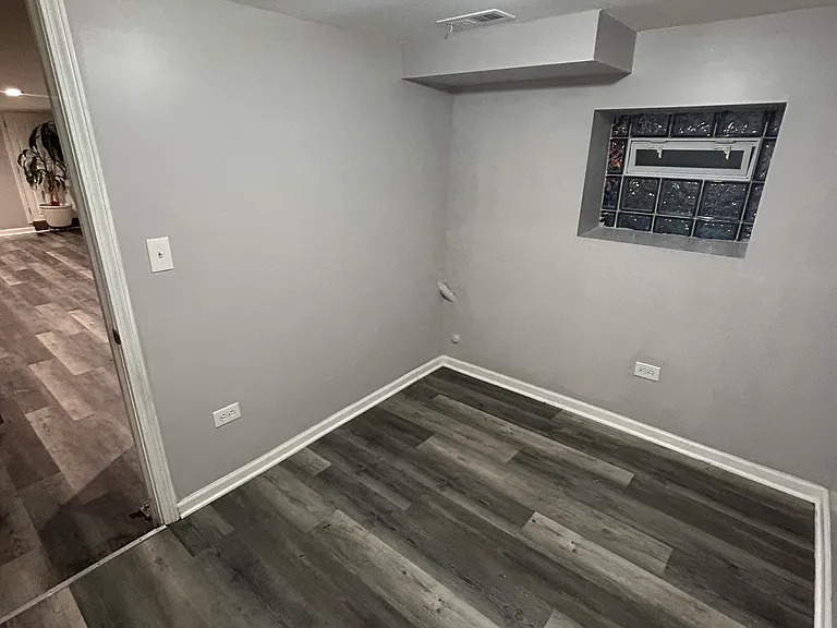 6117 S Maplewood Ave #2 — Photo 5