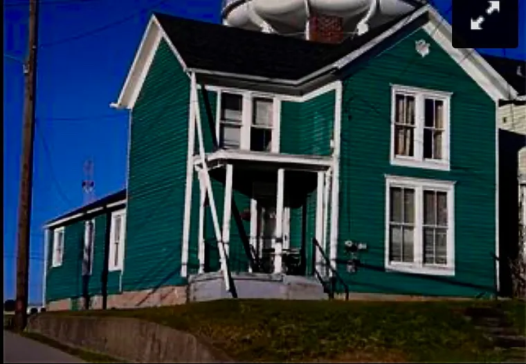 859 W High St — Photo 8