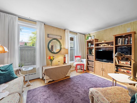 5th image of 10218 S Prospect Ave