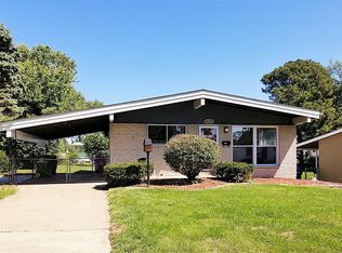 2565 Flamingo Dr, Florissant, MO
