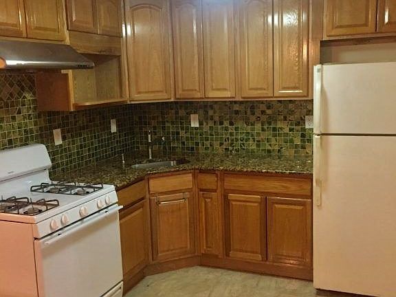 5th image of 1414 31st Ave #1F