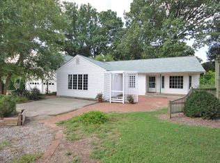 1562 Featherhaven Ln, Gloucester Point, VA 23062