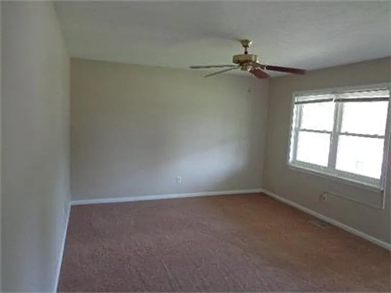 114 Antler Dr #1 — Photo 4