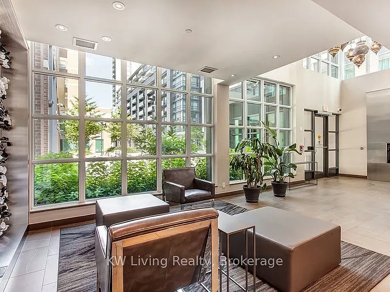 1171 Queen St W #305 — Photo 33