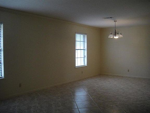 4th image of 3525 Brittany Ave
