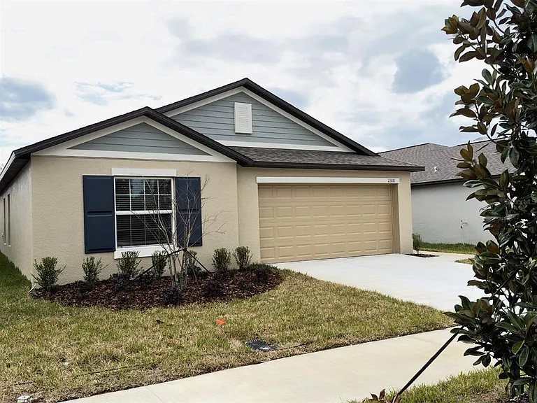 2318 Allium Roseum Ln — Photo 2