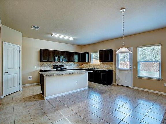 3rd image of 1612 Atlantica St