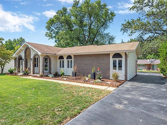 2nd image of 2149 Shimoor Ln