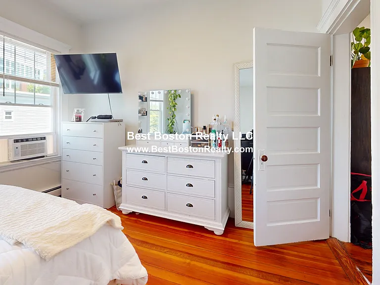 171 Tremont St #3 — Photo 5