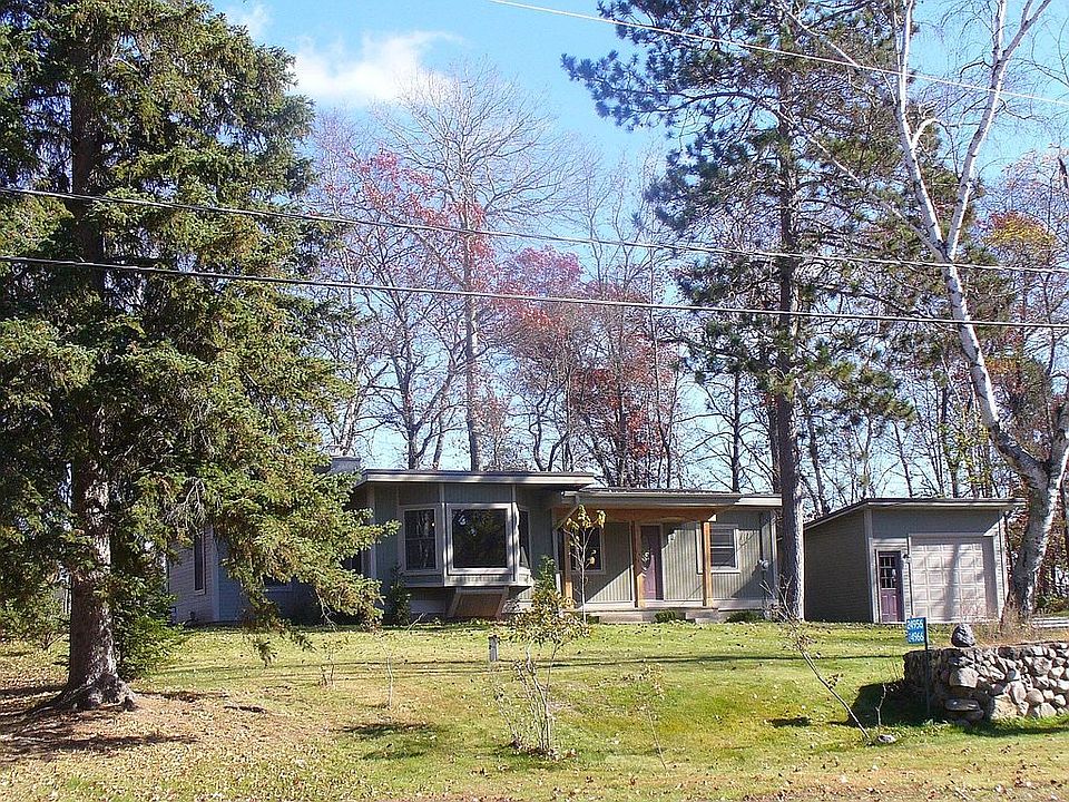 Lone Pine Lodge
