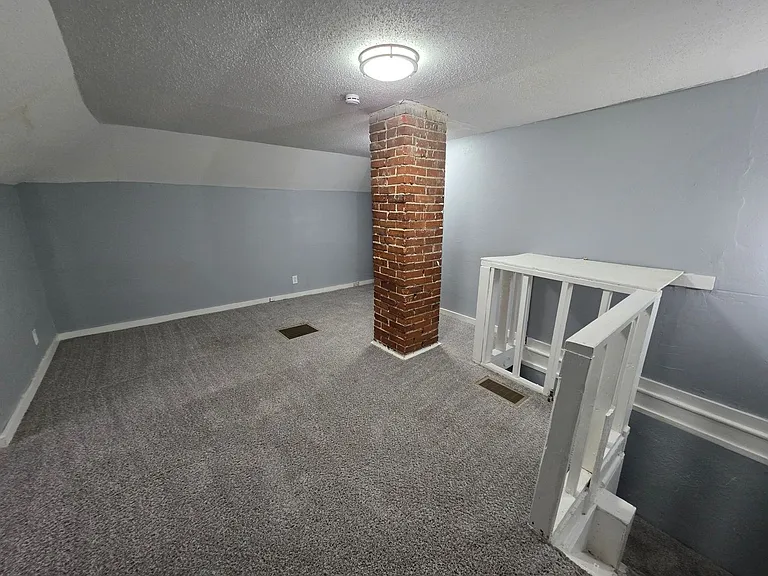 2534 Norton Ave — Photo 8