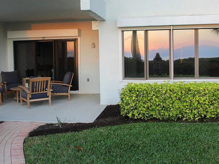 1616 Ocean Dr #104 — Photo 12
